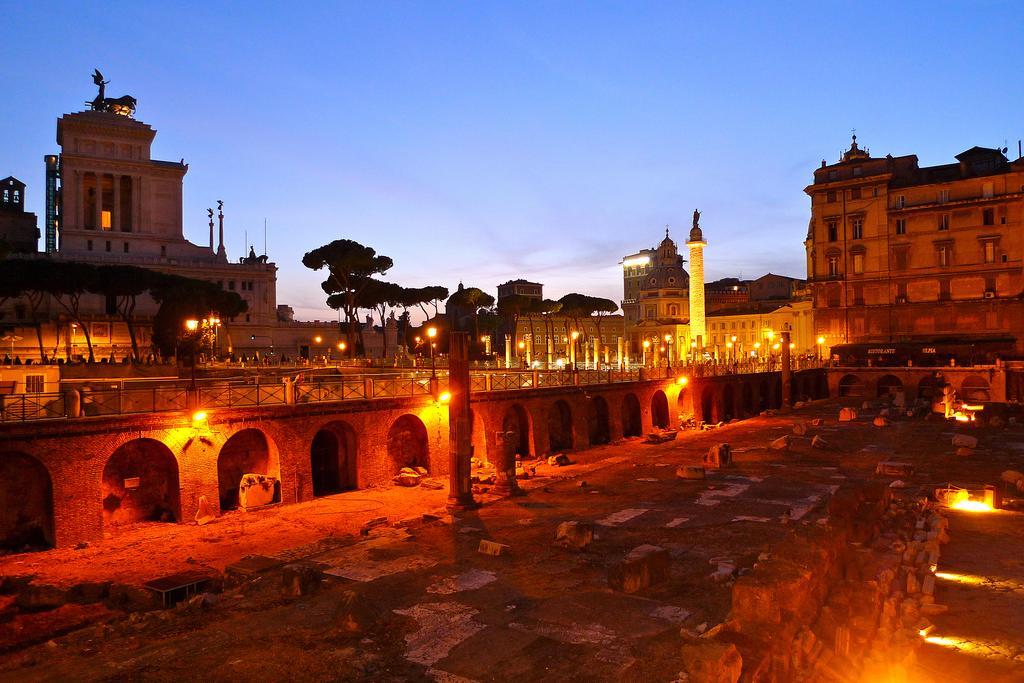 Roman Forum Suite Extérieur photo